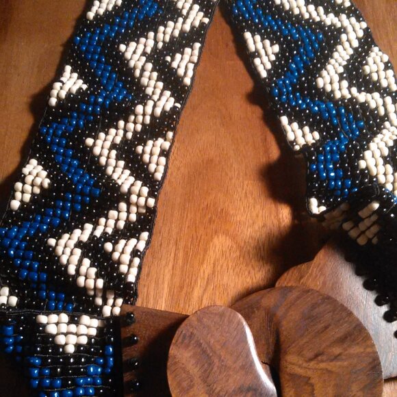 Southwestern Handcrafted Seed Beaded Belt With Wooden Buckle main image 8